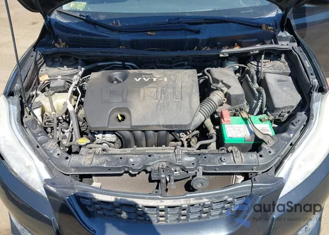 2010 Toyota Matrix z USA, uszkodzony, nr VIN 2T1KU4EE8AC370192